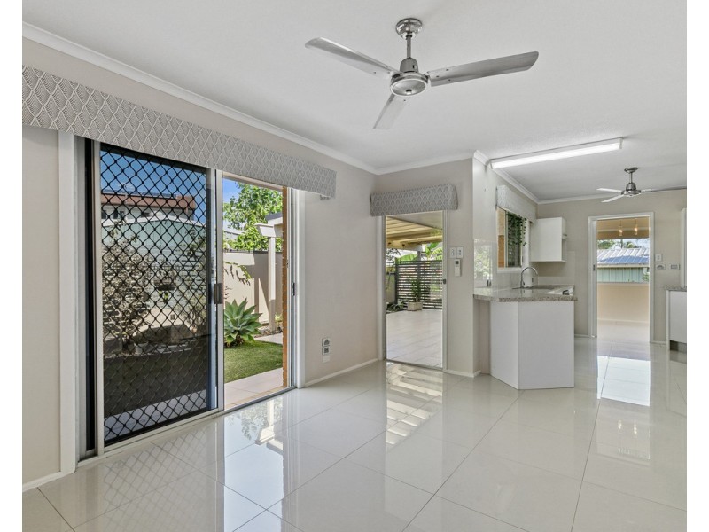 5 Lindon Street, Birkdale QLD 4159