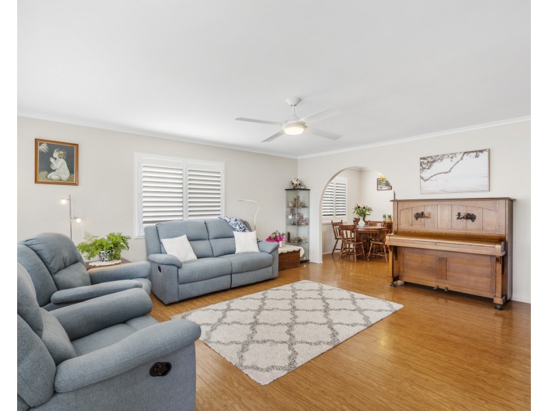 8 Castle Court, Alexandra Hills QLD 4161