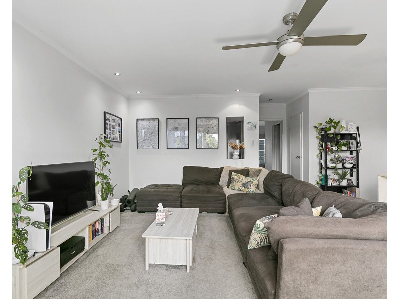 202/18 Richmond Road, Morningside QLD 4170