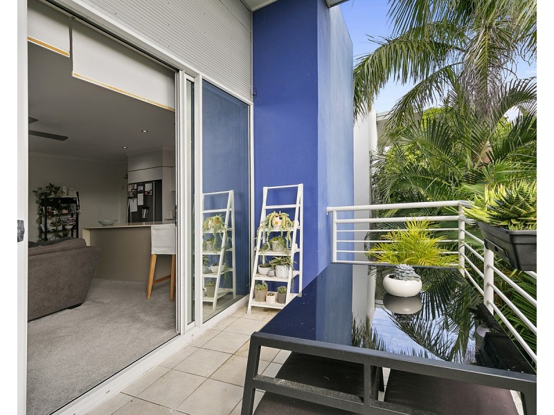 202/18 Richmond Road, Morningside QLD 4170