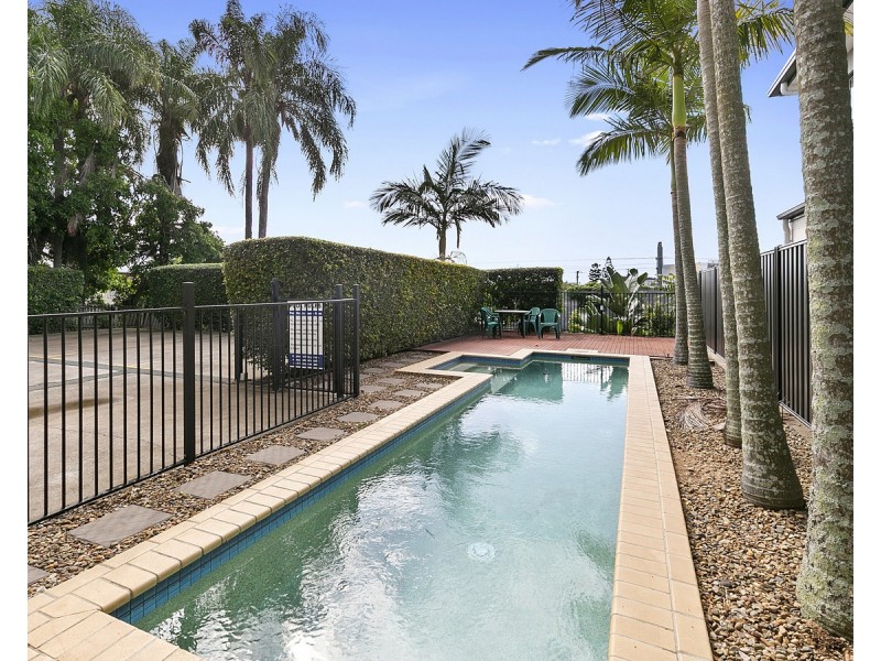 202/18 Richmond Road, Morningside QLD 4170