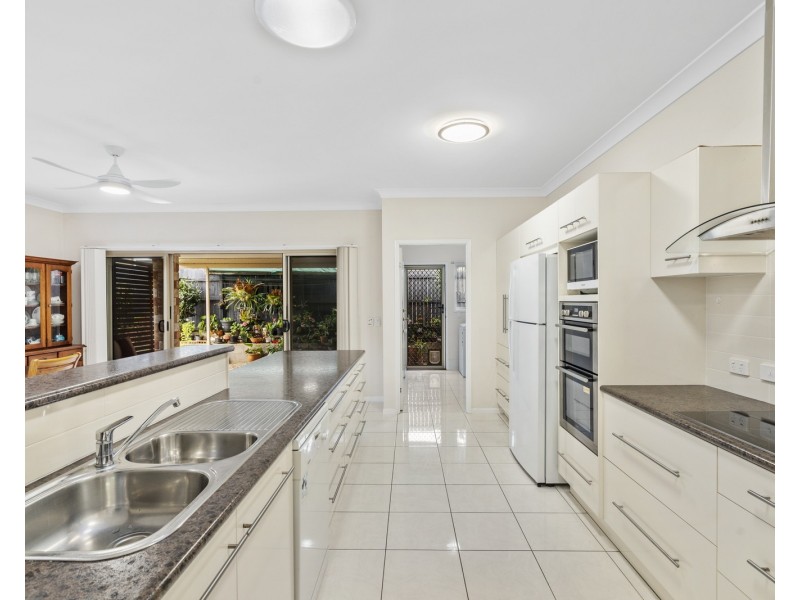 18 Pentecost Place, Redland Bay QLD 4165