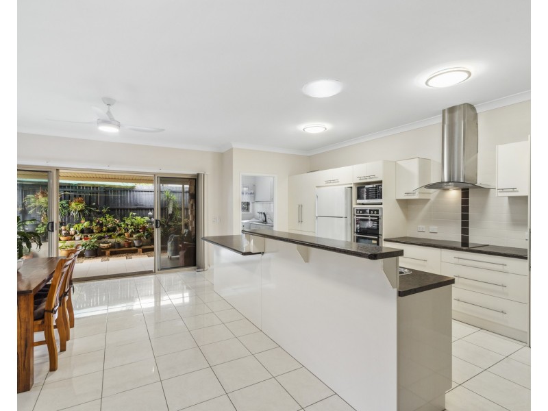 18 Pentecost Place, Redland Bay QLD 4165