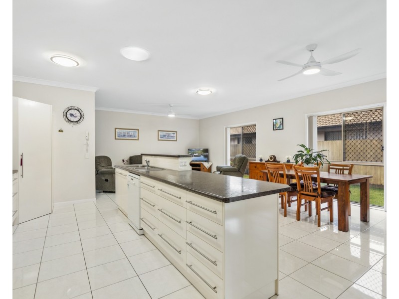18 Pentecost Place, Redland Bay QLD 4165