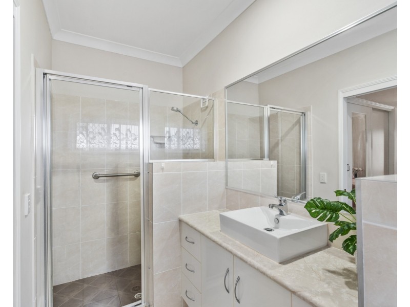 18 Pentecost Place, Redland Bay QLD 4165