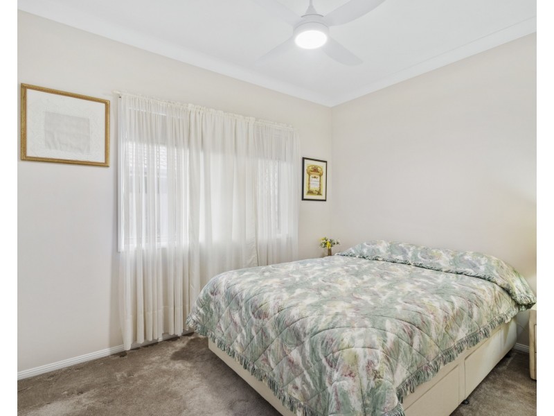 18 Pentecost Place, Redland Bay QLD 4165