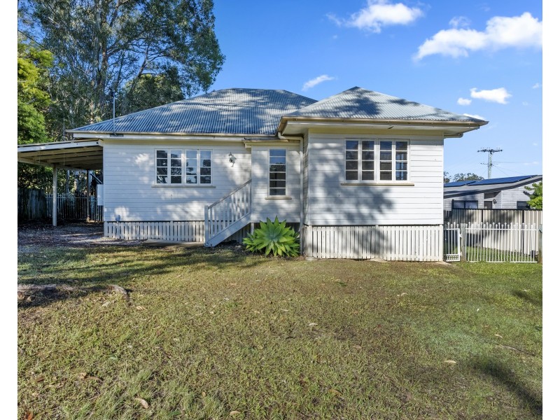 4 Duncan Street, Macleay Island QLD 4184