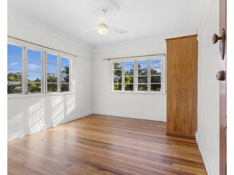4 Duncan Street, Macleay Island QLD 4184