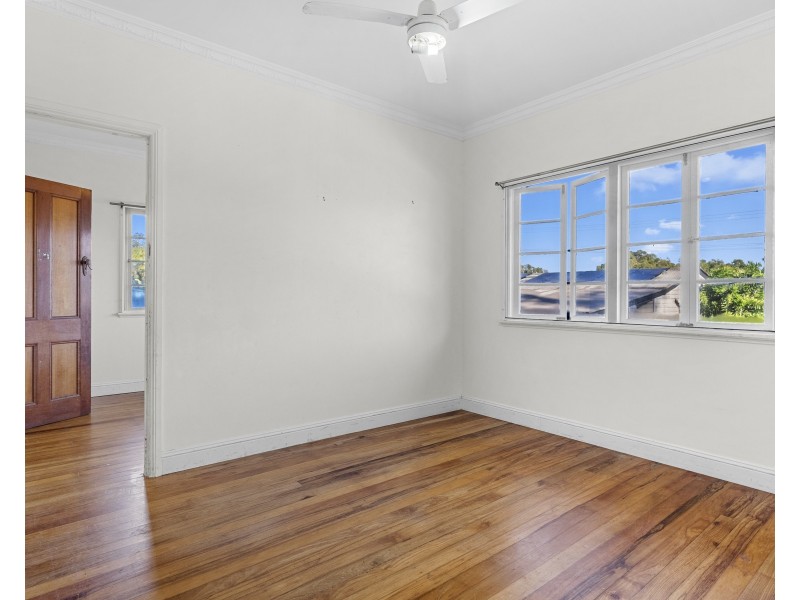 4 Duncan Street, Macleay Island QLD 4184