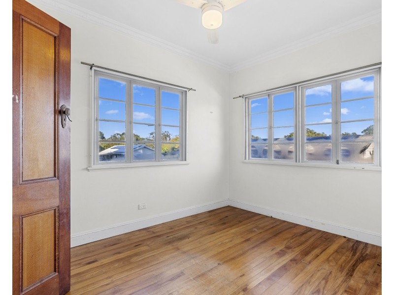 4 Duncan Street, Macleay Island QLD 4184