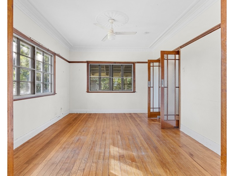 4 Duncan Street, Macleay Island QLD 4184