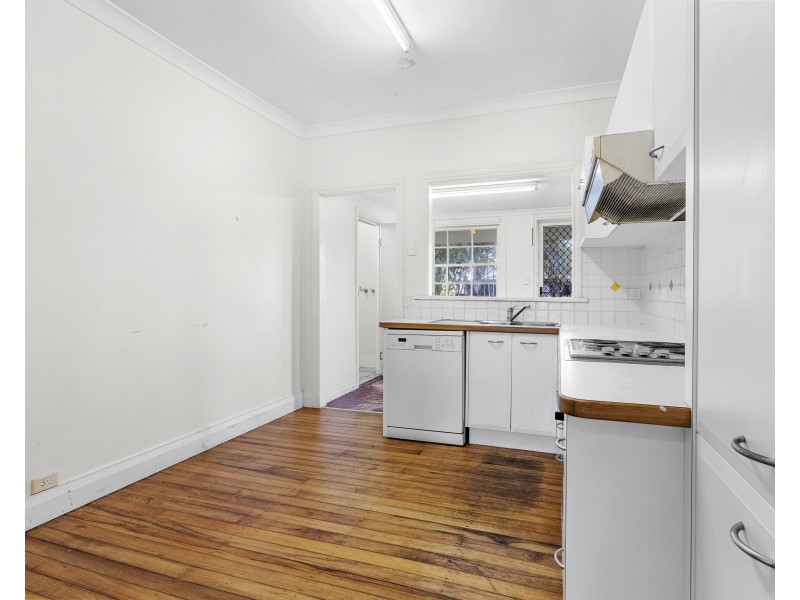 4 Duncan Street, Macleay Island QLD 4184
