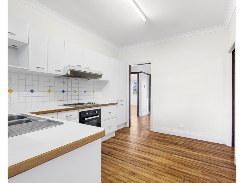 4 Duncan Street, Macleay Island QLD 4184