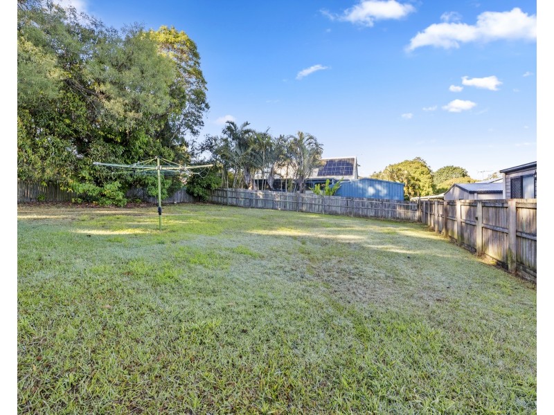 4 Duncan Street, Macleay Island QLD 4184