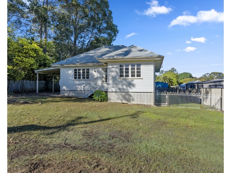 4 Duncan Street, Macleay Island QLD 4184