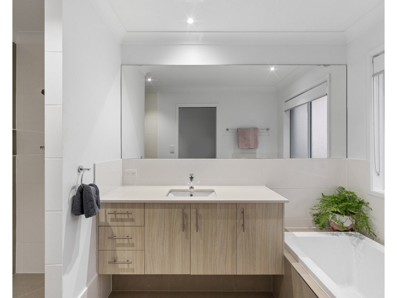 2A Kim Jon Court, Thornlands QLD 4164