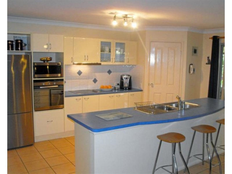 4 Holborn Court, Alexandra Hills QLD 4161