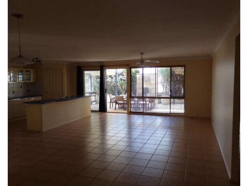 4 Holborn Court, Alexandra Hills QLD 4161