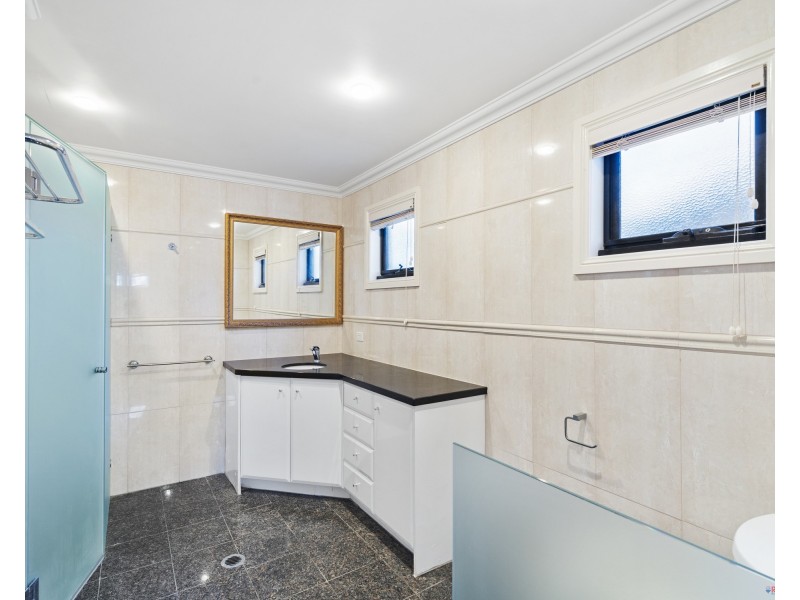 11 Mala Crescent, Birkdale QLD 4159