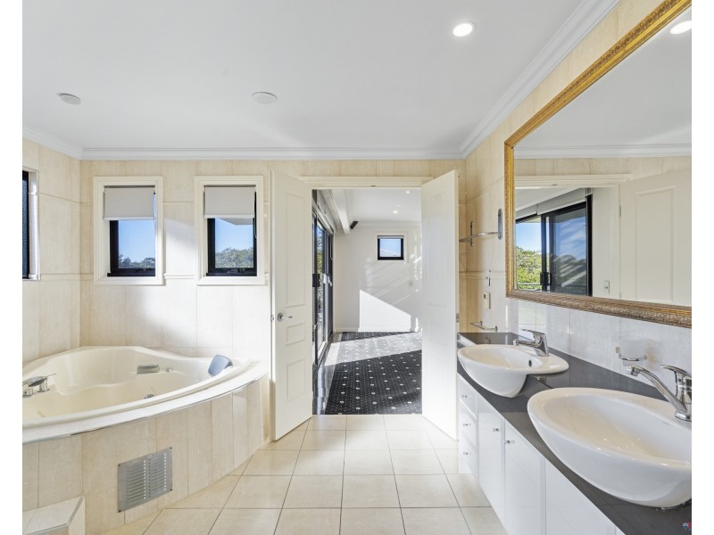 11 Mala Crescent, Birkdale QLD 4159