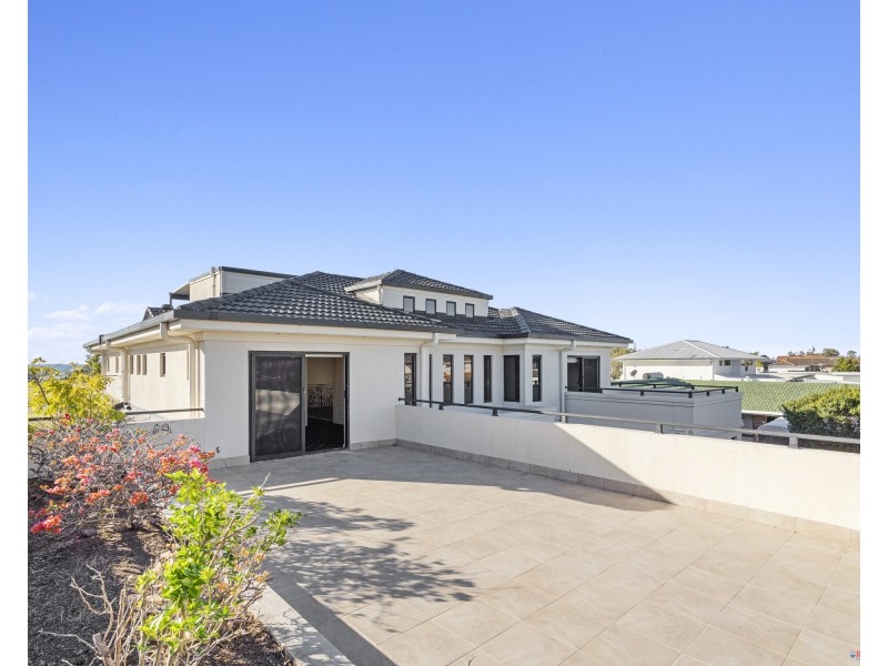 11 Mala Crescent, Birkdale QLD 4159