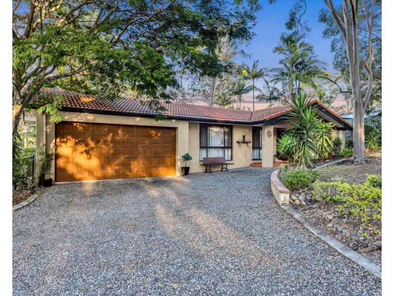 6 Dunoon Street, Tanah Merah QLD 4128