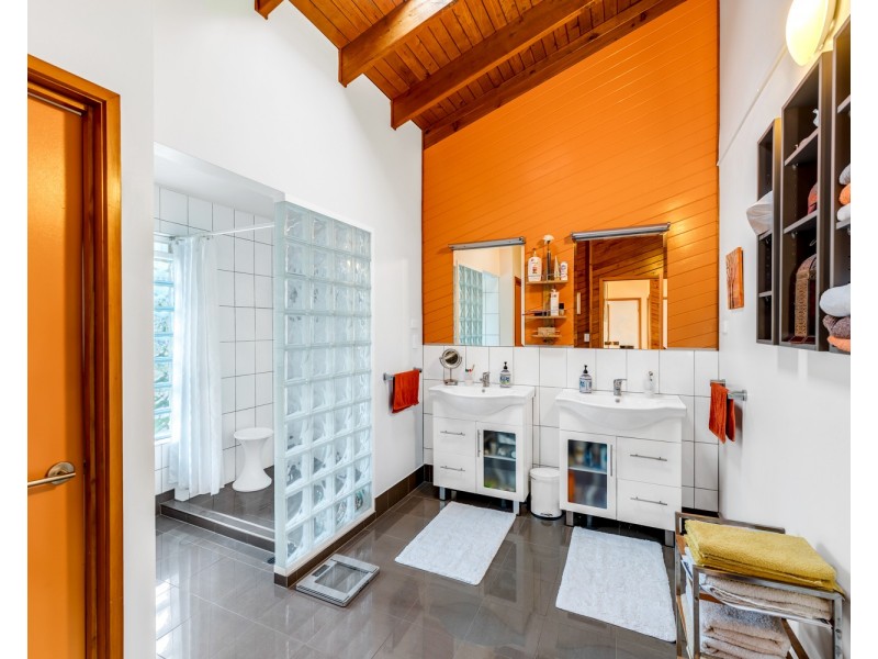 6 Dunoon Street, Tanah Merah QLD 4128