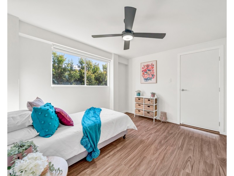 86 Benfer Road, Victoria Point QLD 4165