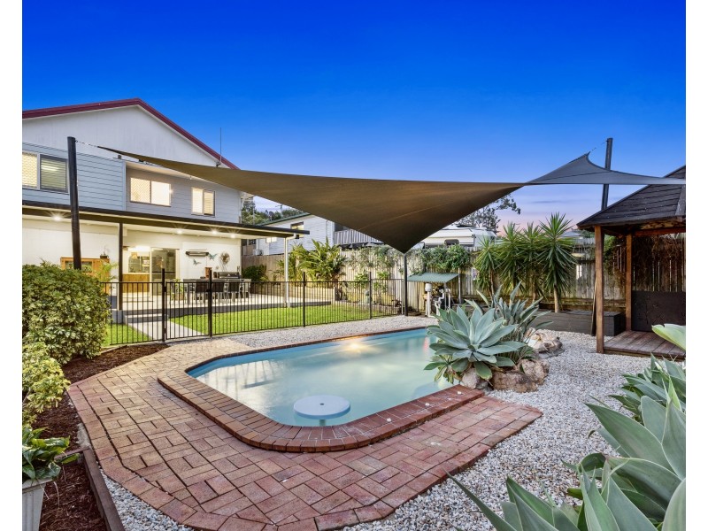 30 Serpentine Creek Road, Redland Bay QLD 4165