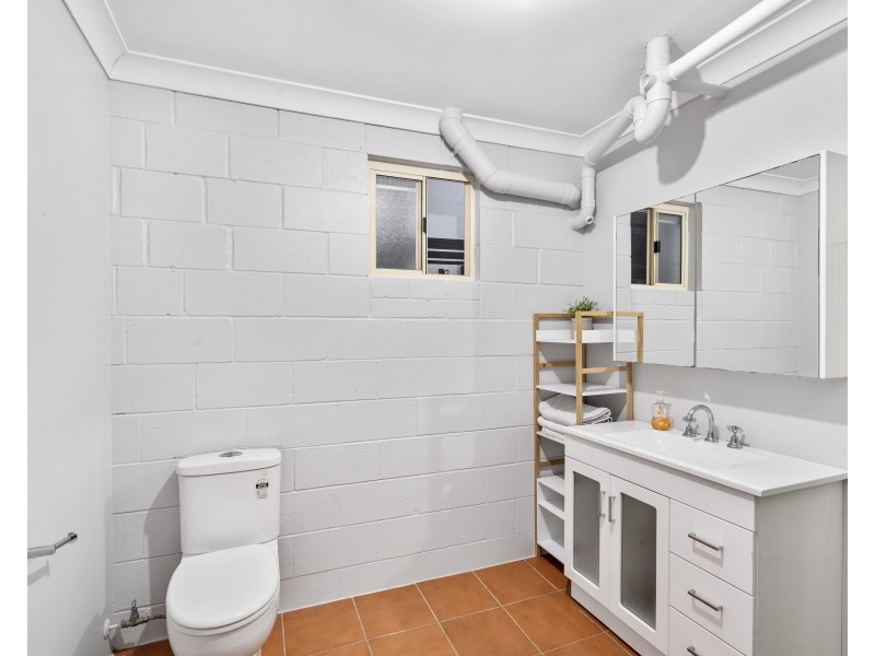 30 Serpentine Creek Road, Redland Bay QLD 4165