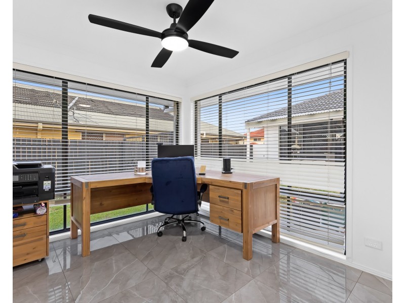 44 Hayman Street, Redland Bay QLD 4165