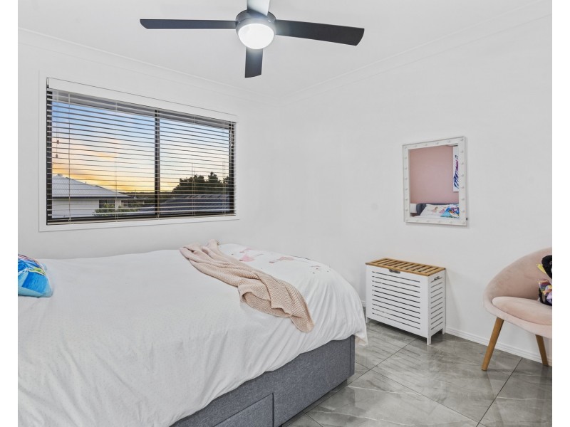 44 Hayman Street, Redland Bay QLD 4165
