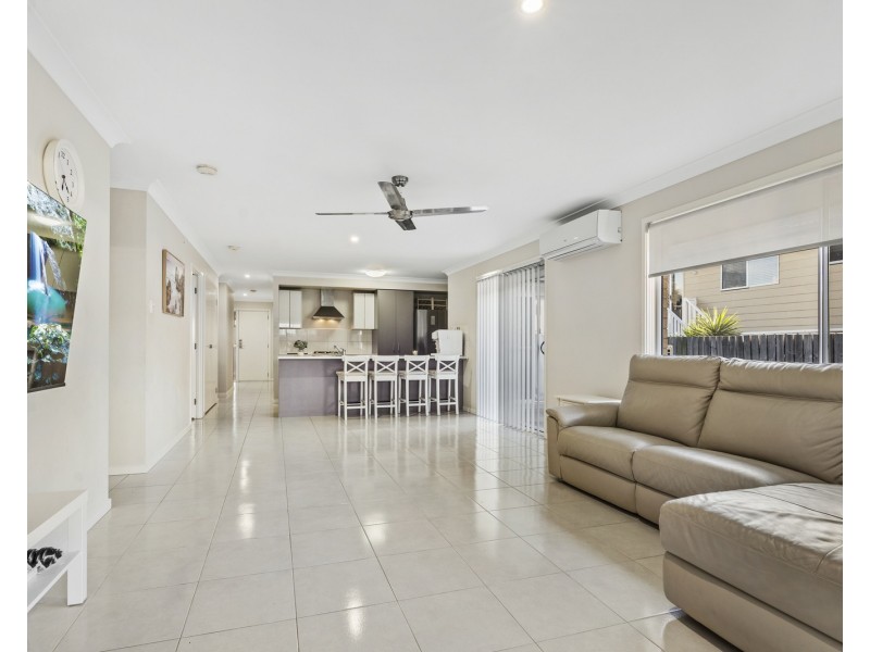 2/13 Hampshire Crescent, Alexandra Hills QLD 4161