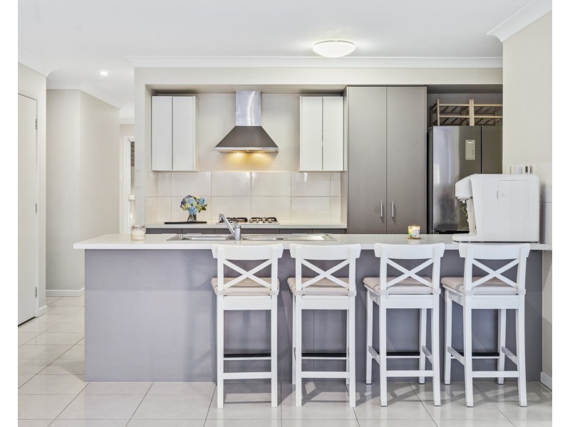 2/13 Hampshire Crescent, Alexandra Hills QLD 4161