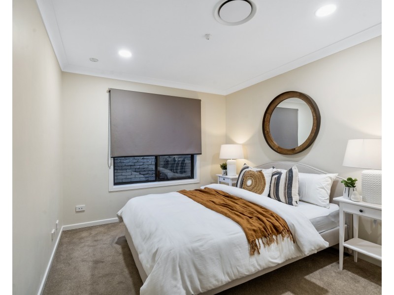 12 Plymouth Court, Raby Bay QLD 4163