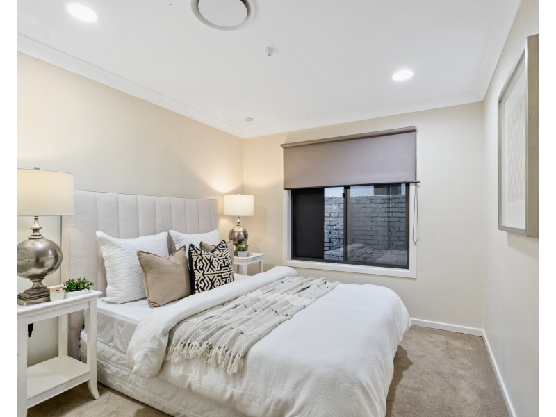 12 Plymouth Court, Raby Bay QLD 4163