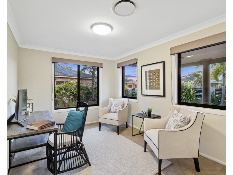 12 Plymouth Court, Raby Bay QLD 4163