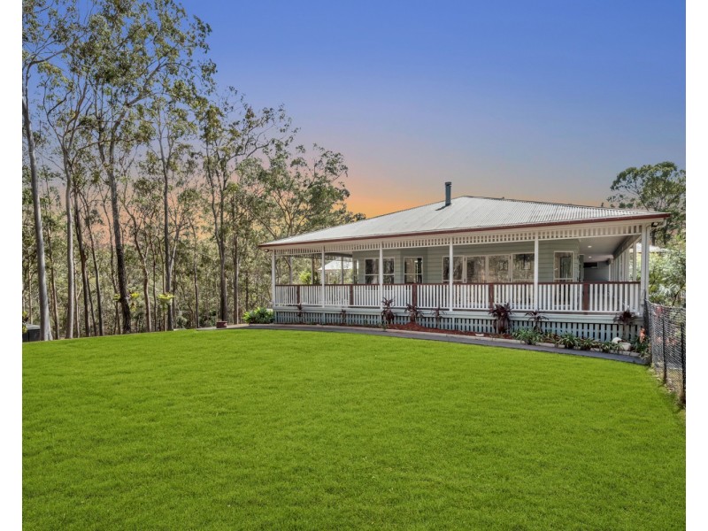 696 West Mount Cotton Road, Sheldon QLD 4157