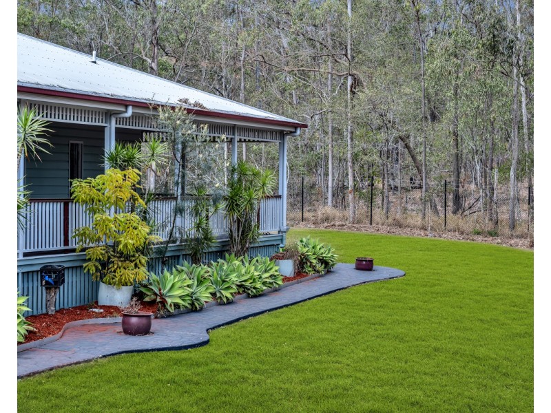 696 West Mount Cotton Road, Sheldon QLD 4157