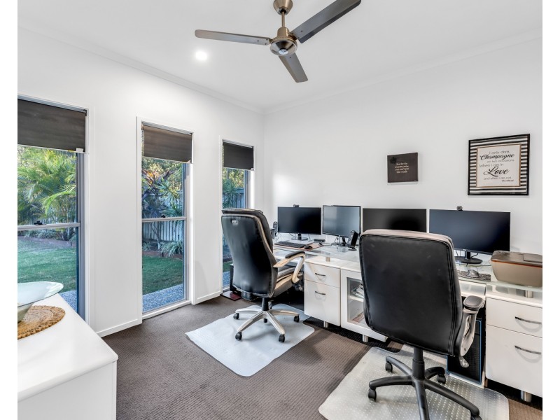 6 Cordia Close, Redland Bay QLD 4165