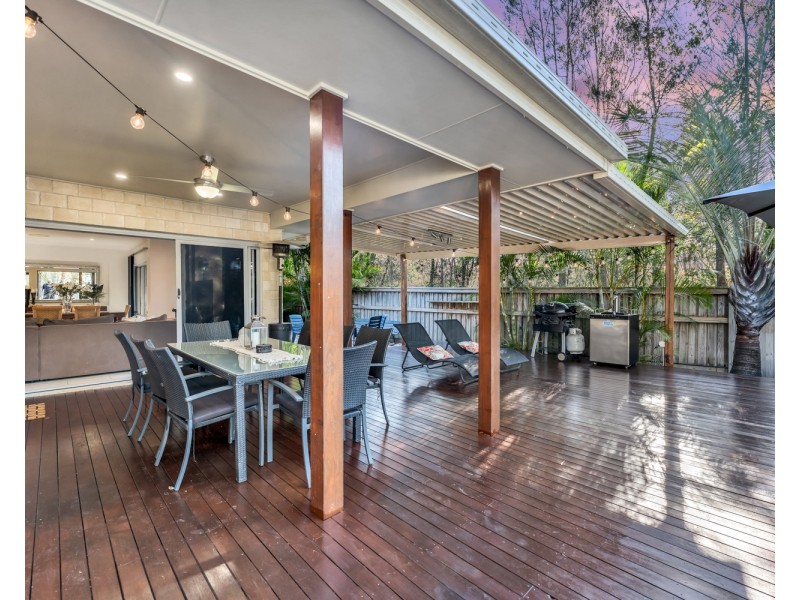 6 Cordia Close, Redland Bay QLD 4165