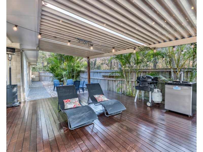 6 Cordia Close, Redland Bay QLD 4165