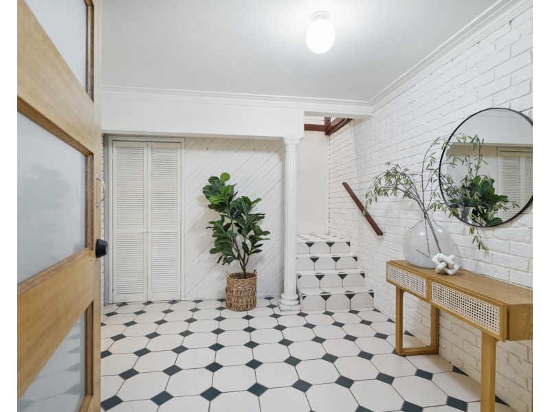 1 Topaz Street, Alexandra Hills QLD 4161