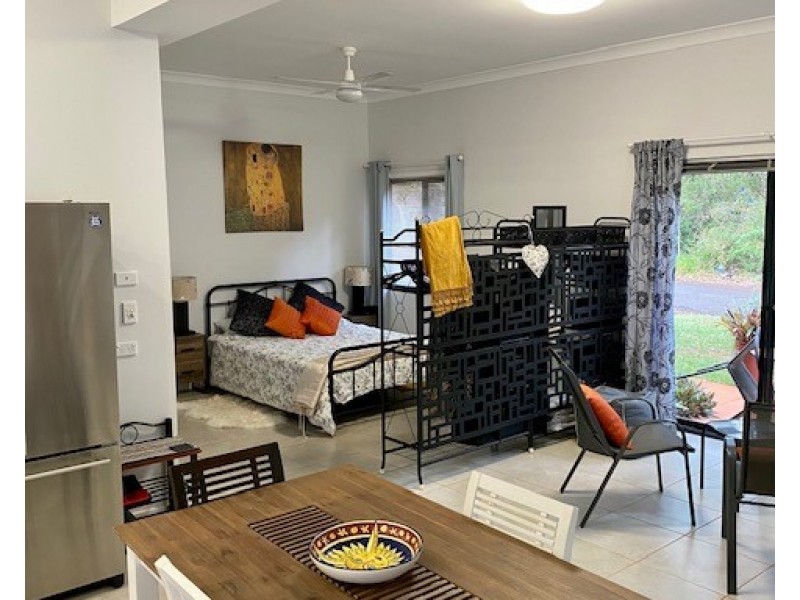 24 Welsby Street, Coochiemudlo Island QLD 4184