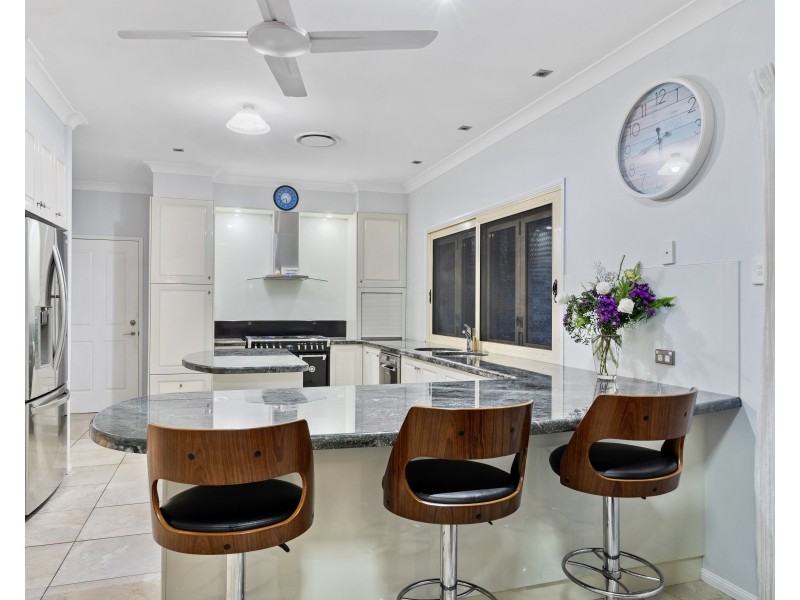 7-15 Pinecone Place, Thornlands QLD 4164