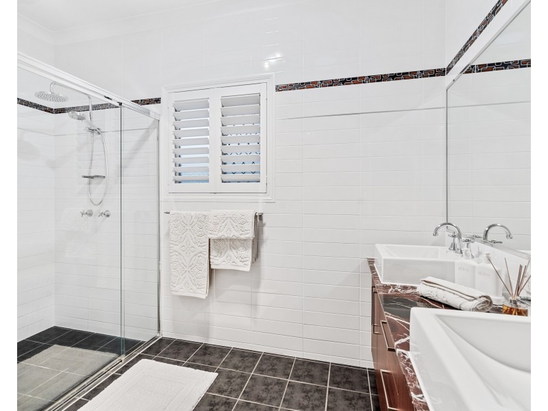 7-15 Pinecone Place, Thornlands QLD 4164