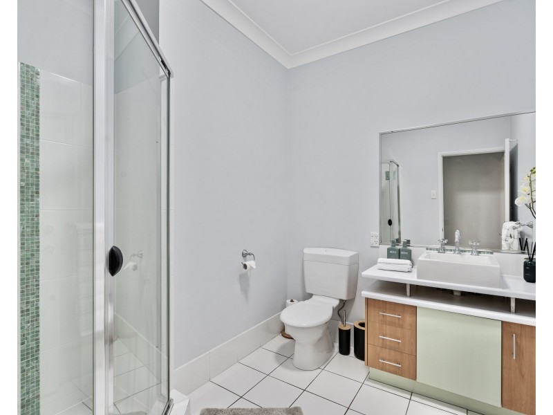 7-15 Pinecone Place, Thornlands QLD 4164