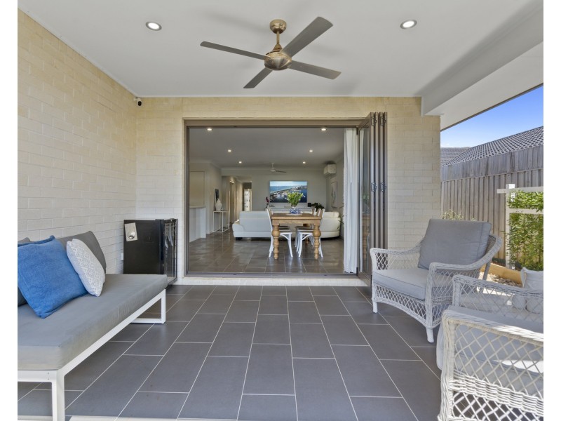 18 Freshwater Street, Thornlands QLD 4164