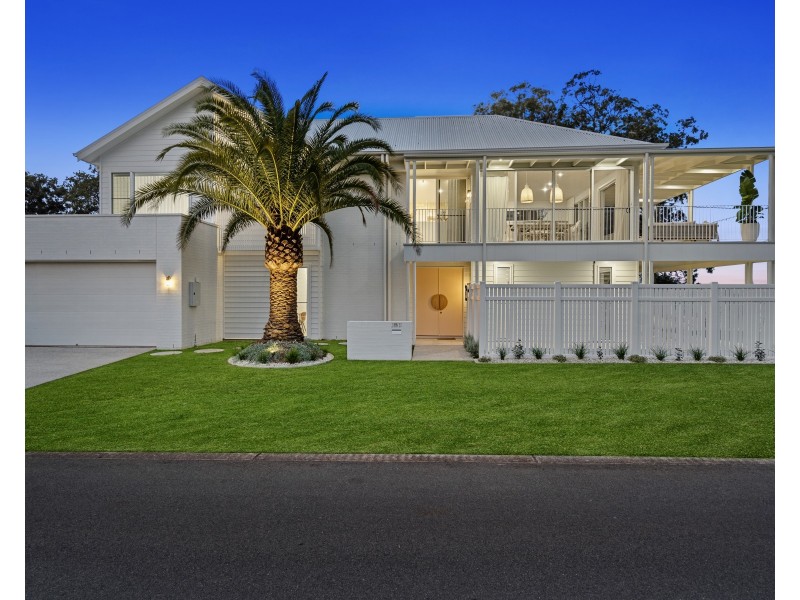 2 Ray Street, Cleveland QLD 4163