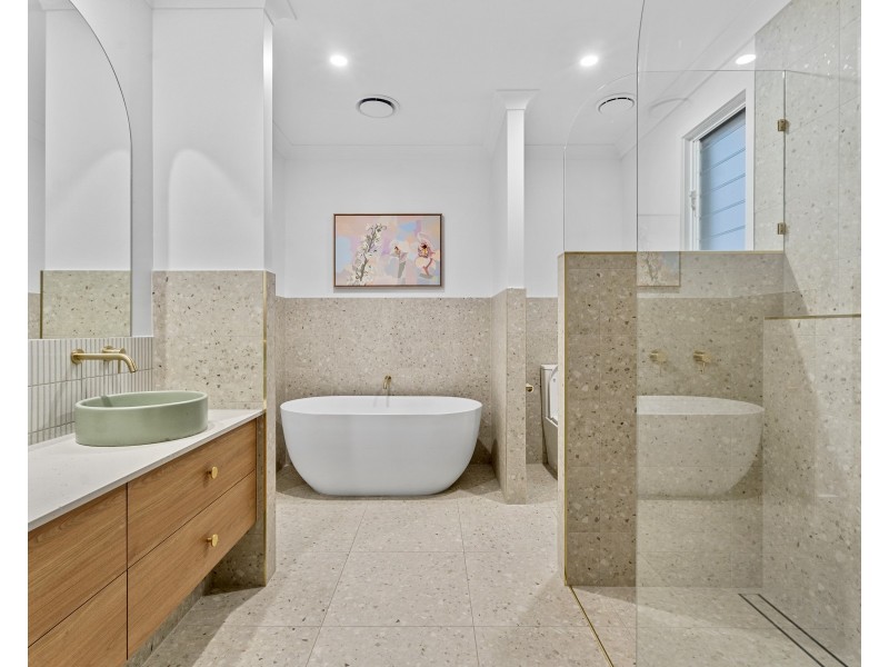 2 Ray Street, Cleveland QLD 4163